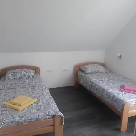 Guest house Ljuti Krs *